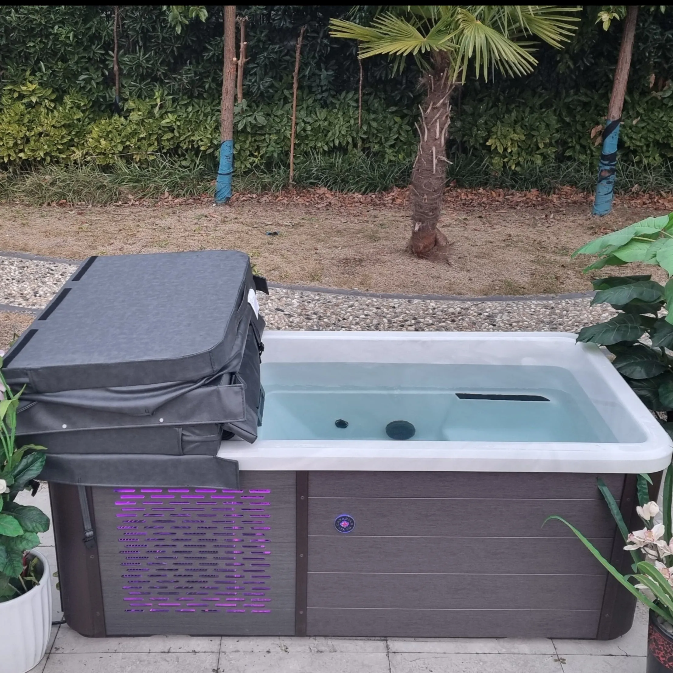 Chill Therapy Spa - Fill, plug in, and experience it Brown Finish
