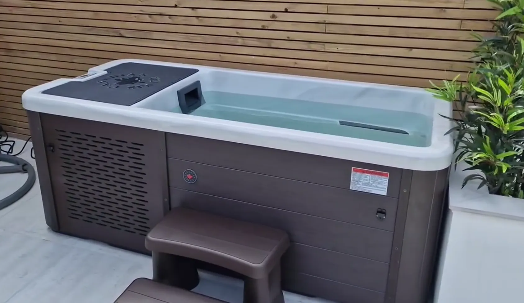 Chill Therapy Spa - Fill, plug in, and experience it Brown Finish
