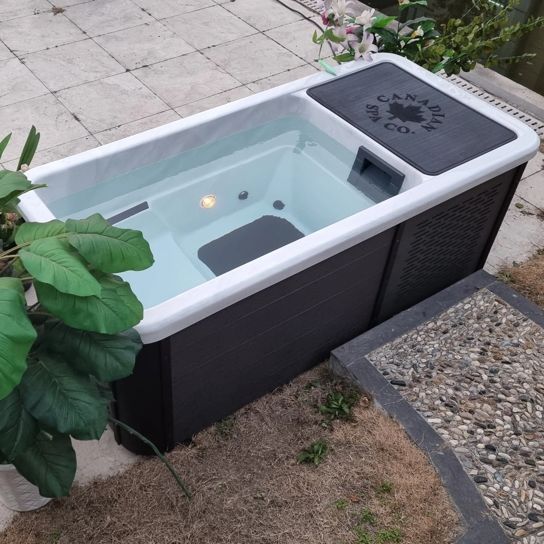 Chill Therapy Spa - Fill, plug in, and experience it Brown Finish