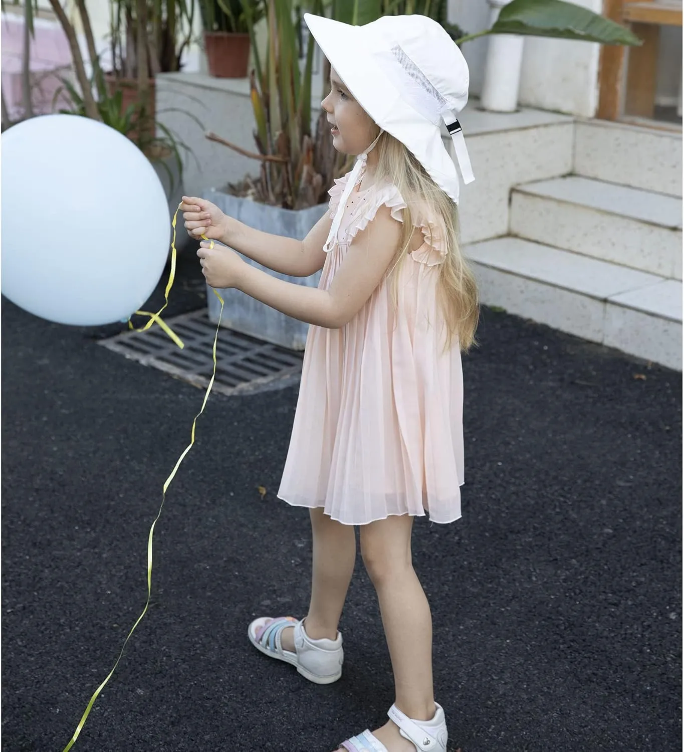 Sun Protection UPF 50  Kids Wide Brim Neck Flap Adjustable Safari Sun Hat
