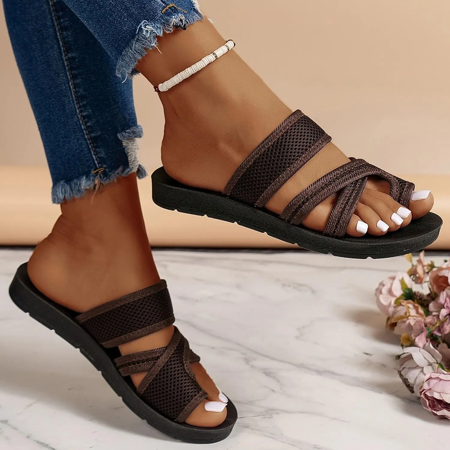 Women's Summer Sandals Casual Slip On Flip Flops Mesh Breathable Thong Flat Sandals Comfortable Shoes Walking Slippers